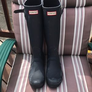 Tall size 10 women’s navy hunter boots